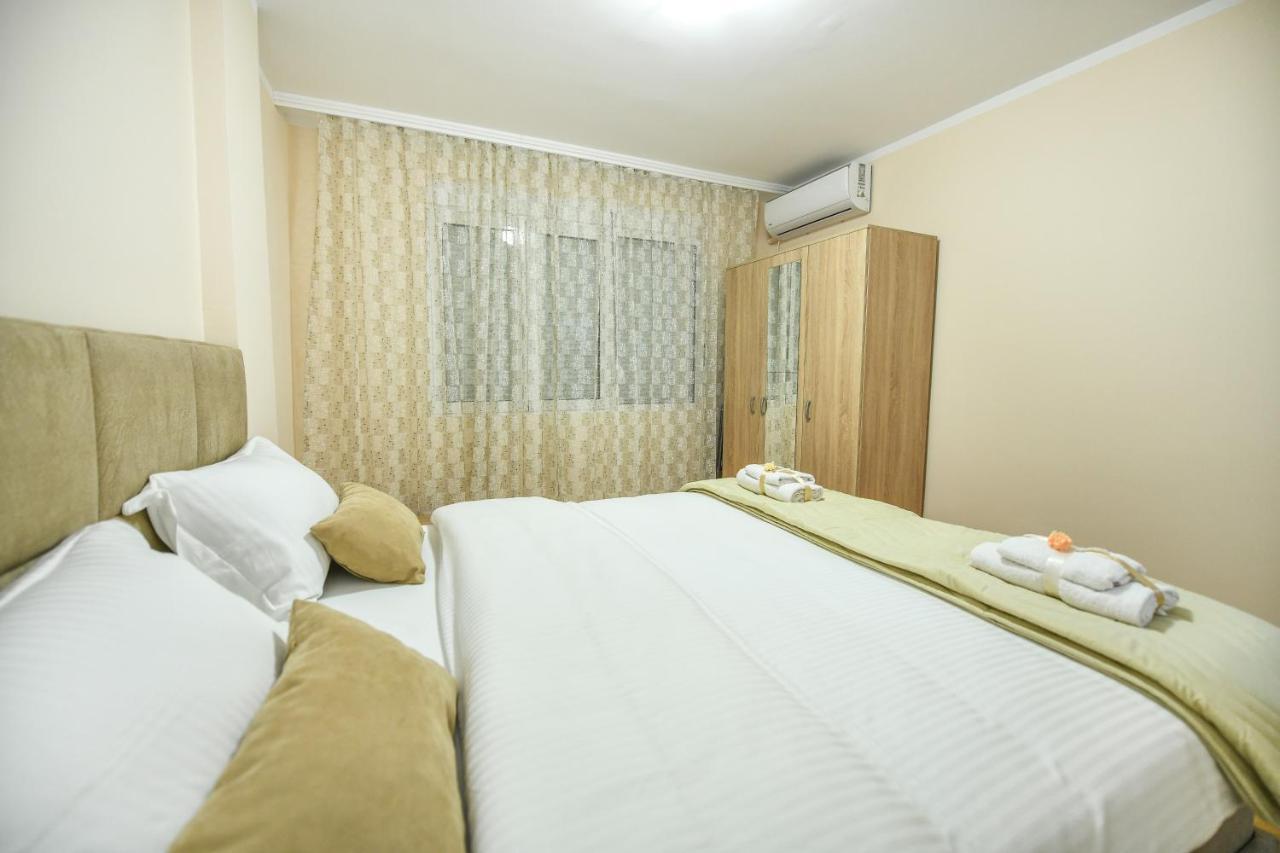 Apartman Centar 2 Ποντγορίτσα Εξωτερικό φωτογραφία