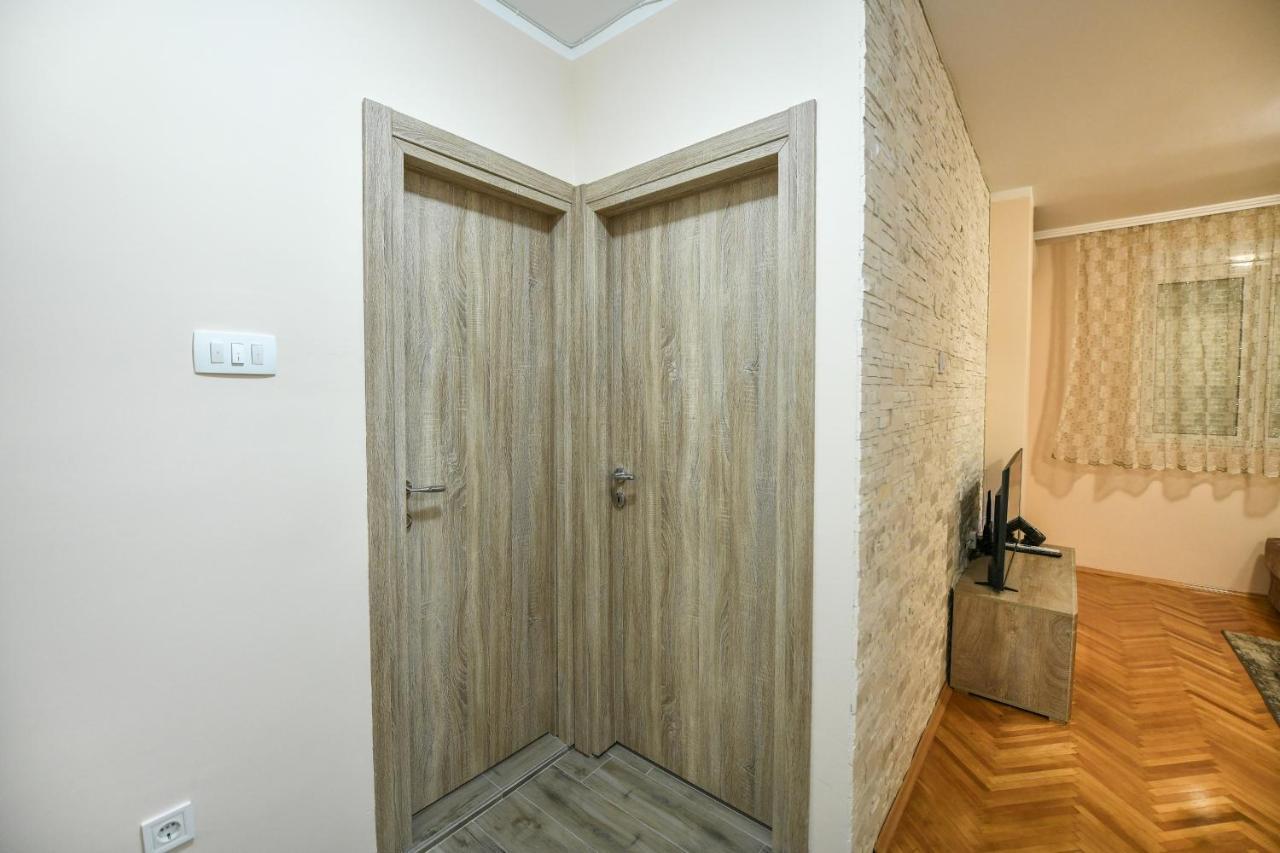 Apartman Centar 2 Ποντγορίτσα Εξωτερικό φωτογραφία